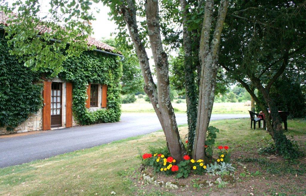 Gite De La Font Usson Du Poitou
