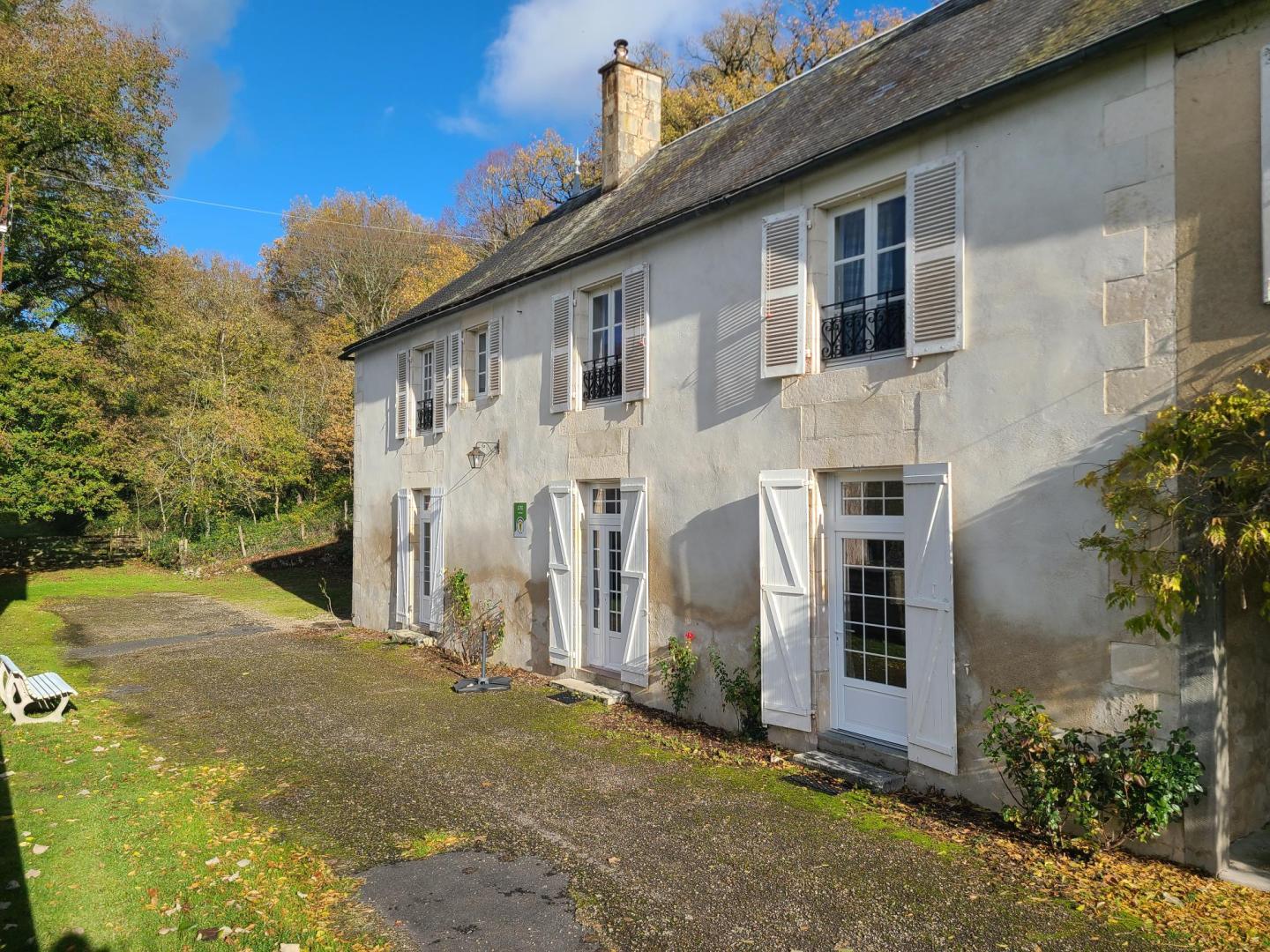 Location vacances Gîte La Maison Du Régisseur Valdivienne Vienne Gîtes