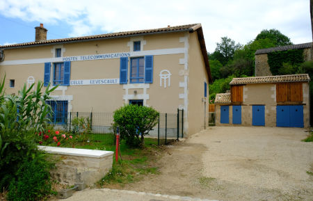 G&icirc;te n&deg;86G1201 Celle-L&eacute;vescault - Vienne - photo