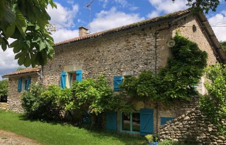 G&icirc;te n&deg;86G1390 Archigny - Vienne - fa&ccedil;ade ouest